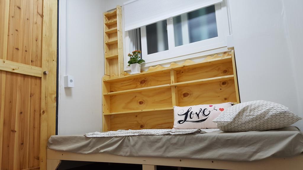 Lvia Guesthouse Сеул Экстерьер фото
