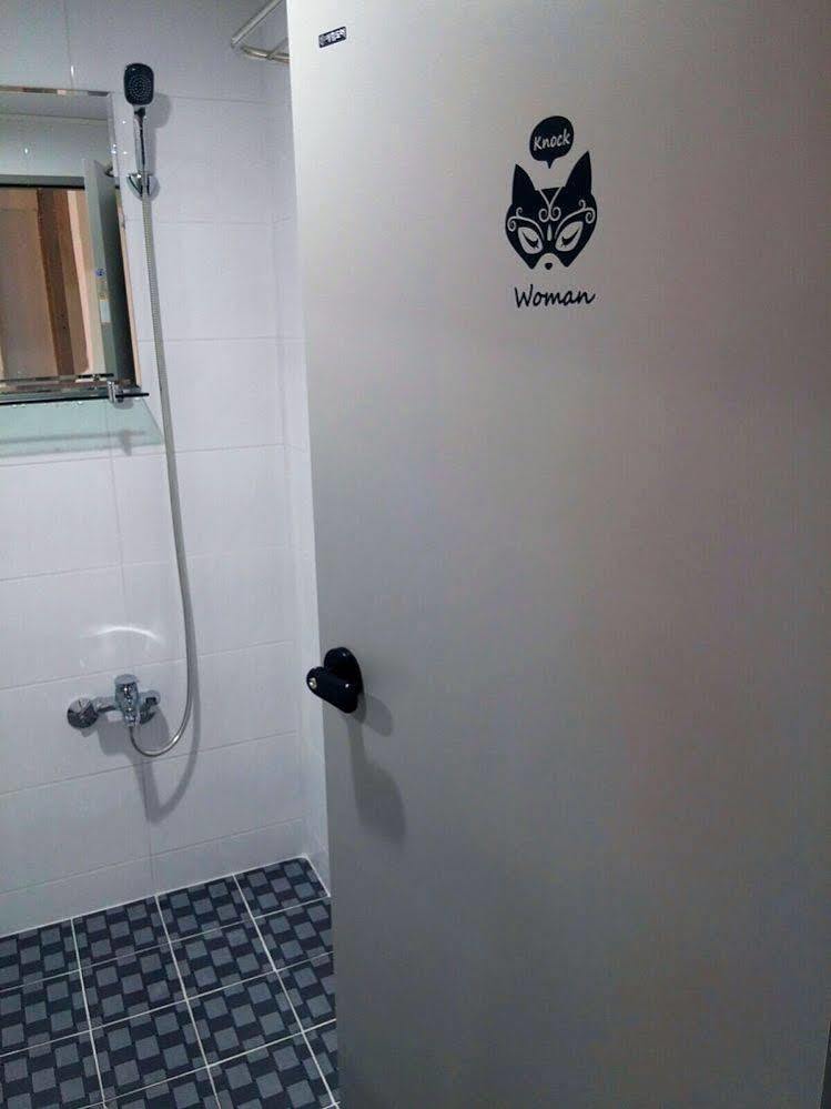 Lvia Guesthouse Сеул Экстерьер фото