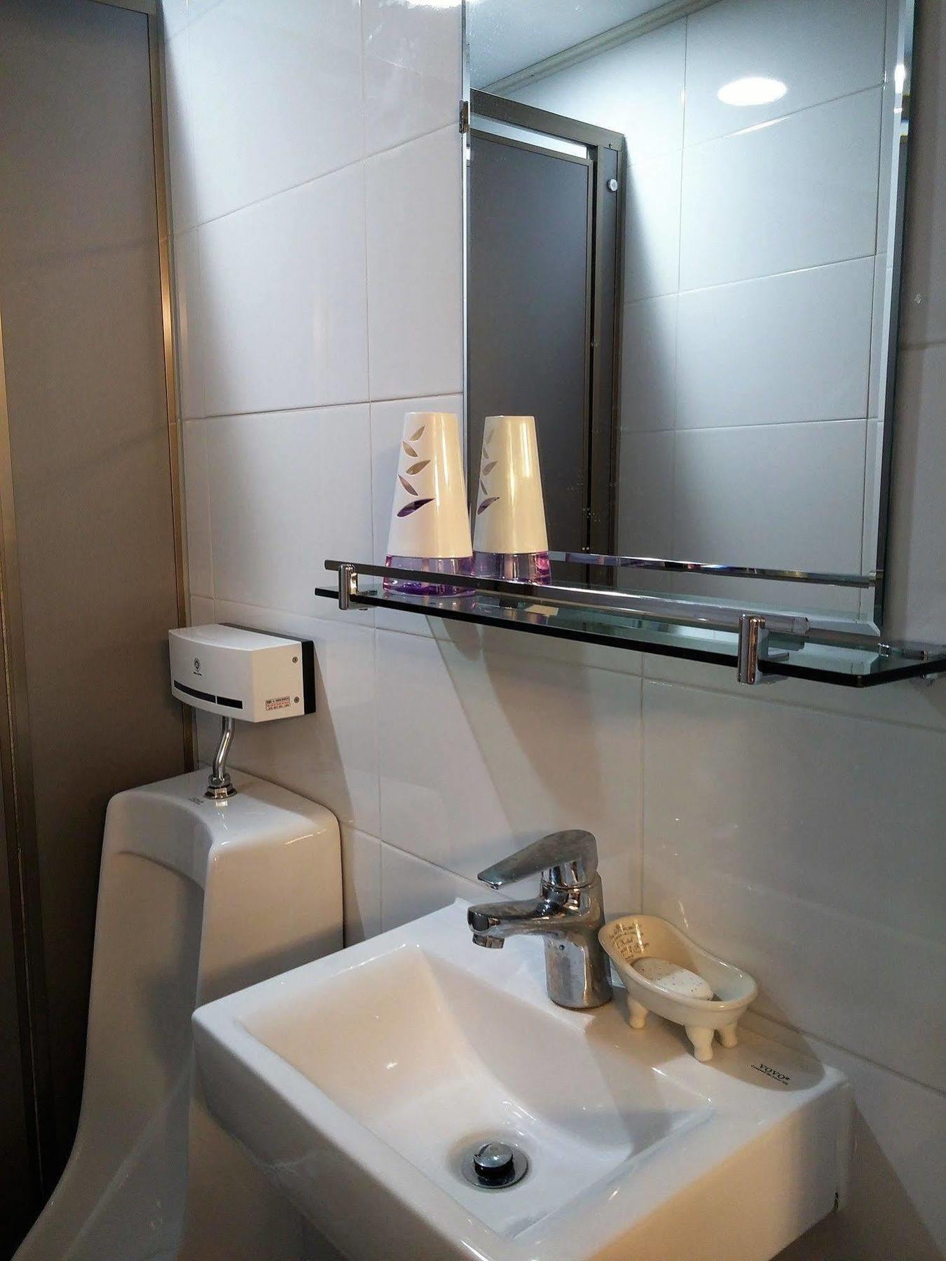 Lvia Guesthouse Сеул Экстерьер фото